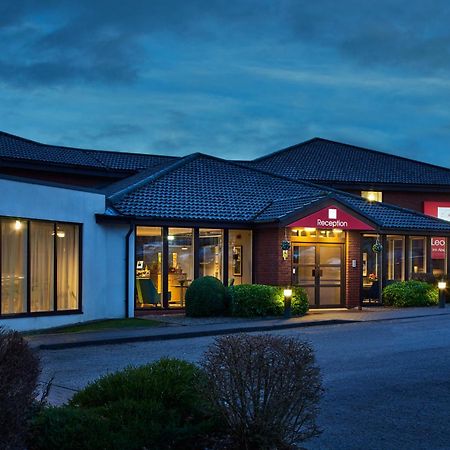 Leonardo Inn Aberdeen Airport Dyce Buitenkant foto