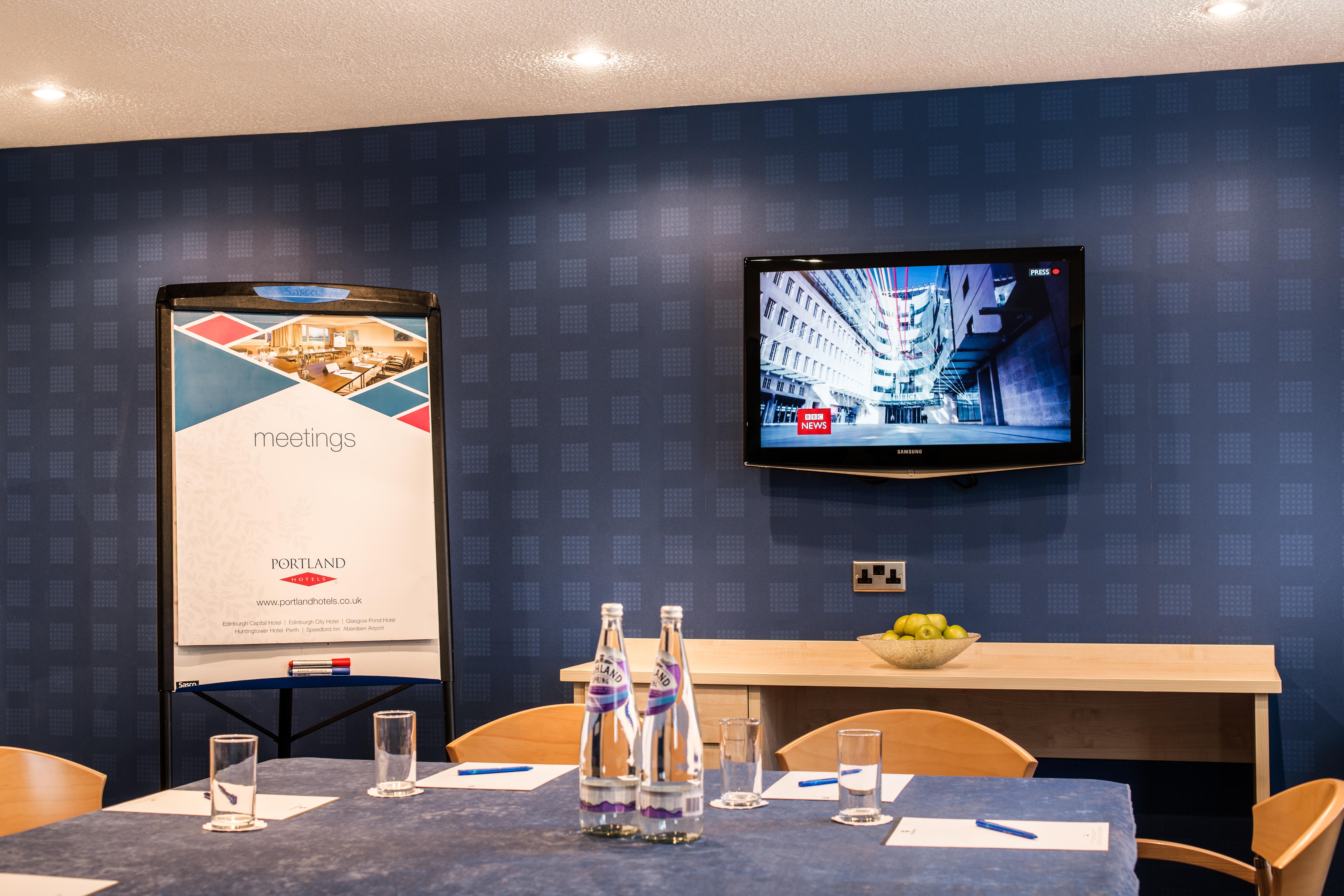 Leonardo Inn Aberdeen Airport Dyce Buitenkant foto