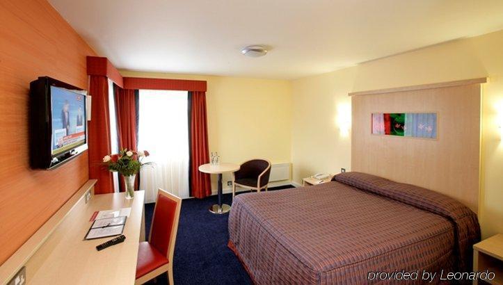 Leonardo Inn Aberdeen Airport Dyce Kamer foto