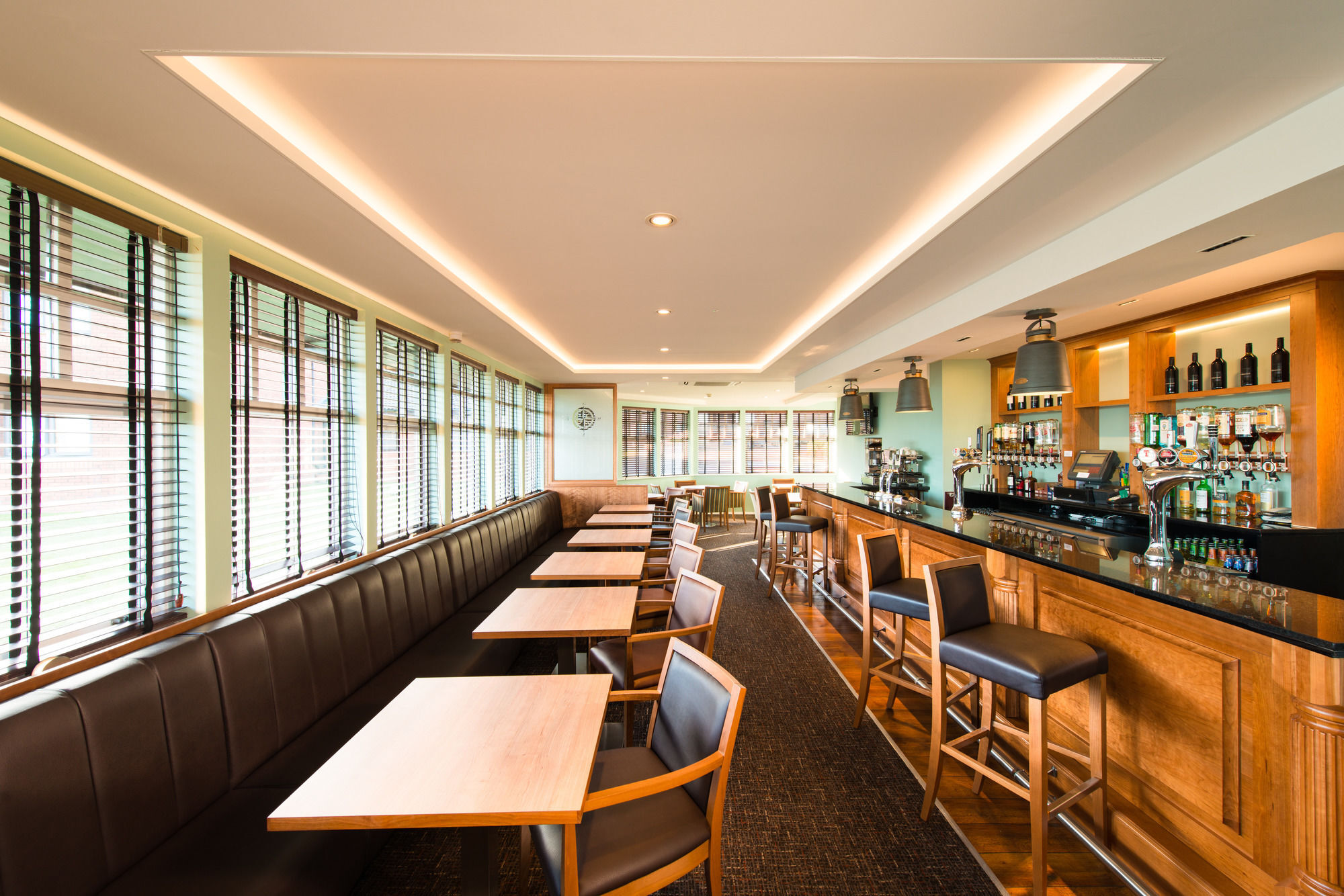 Leonardo Inn Aberdeen Airport Dyce Buitenkant foto